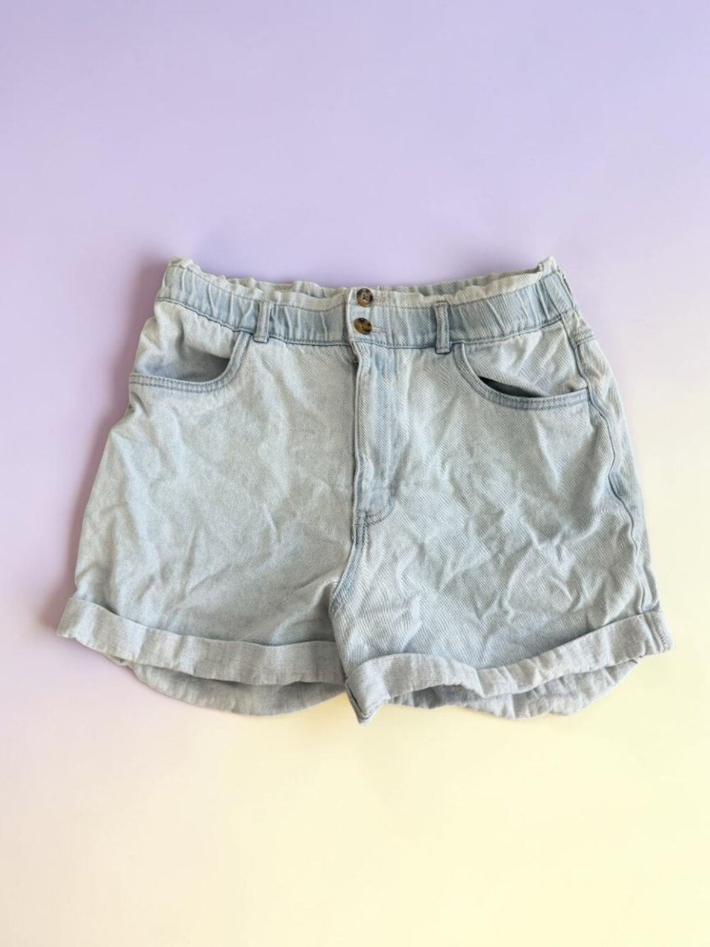 FOREVER 21 Light Wash Stretch Denim Shorts Size 28